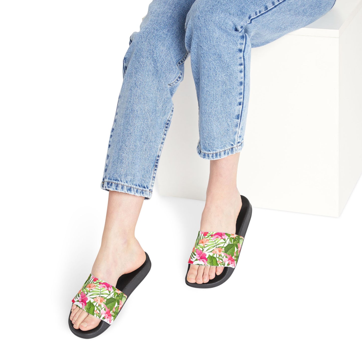 "Blooming Hibiscus" Women's Beach Sandals - Island Vibes For Life